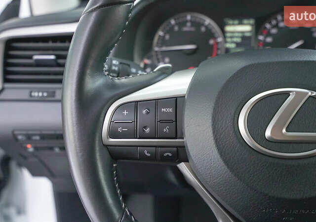 Білий Лексус РХ, об'ємом двигуна 2 л та пробігом 33 тис. км за 48299 $, фото 20 на Automoto.ua