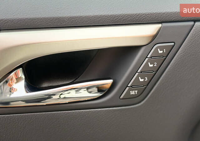 Білий Лексус РХ, об'ємом двигуна 3.46 л та пробігом 42 тис. км за 56000 $, фото 19 на Automoto.ua