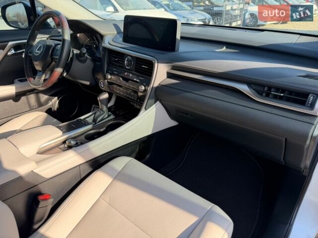 Белый Лексус РХ, объемом двигателя 3.5 л и пробегом 41 тыс. км за 46500 $, фото 36 на Automoto.ua