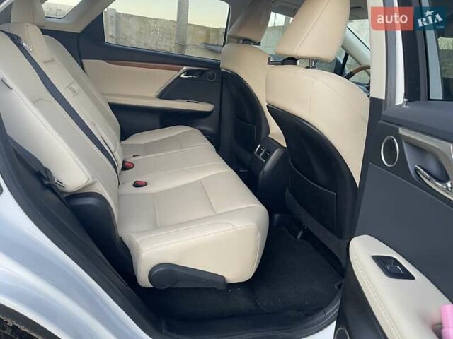 Белый Лексус РХ, объемом двигателя 3.5 л и пробегом 28 тыс. км за 56000 $, фото 29 на Automoto.ua