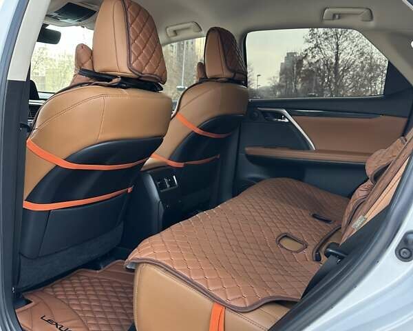 Белый Лексус РХ, объемом двигателя 2 л и пробегом 43 тыс. км за 53999 $, фото 30 на Automoto.ua