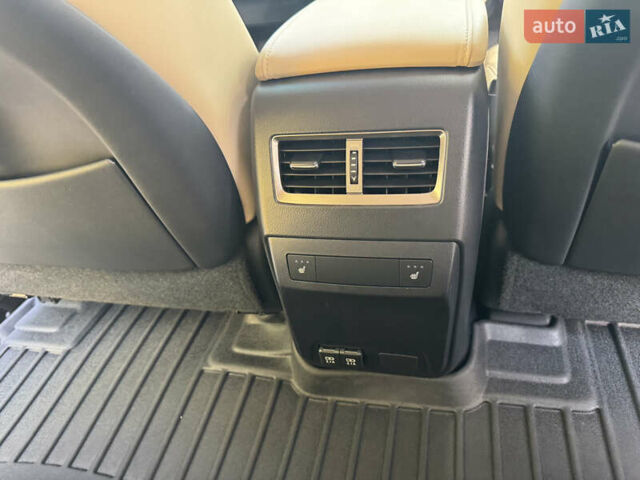 Білий Лексус РХ, об'ємом двигуна 3.46 л та пробігом 24 тис. км за 59500 $, фото 14 на Automoto.ua