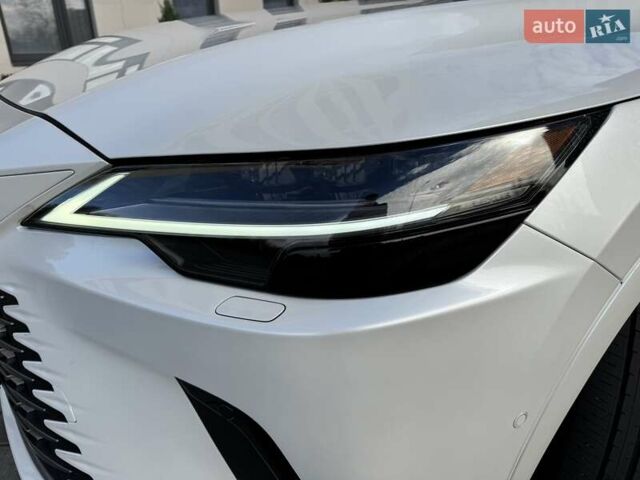 Белый Лексус РХ, объемом двигателя 2.5 л и пробегом 39 тыс. км за 79000 $, фото 24 на Automoto.ua