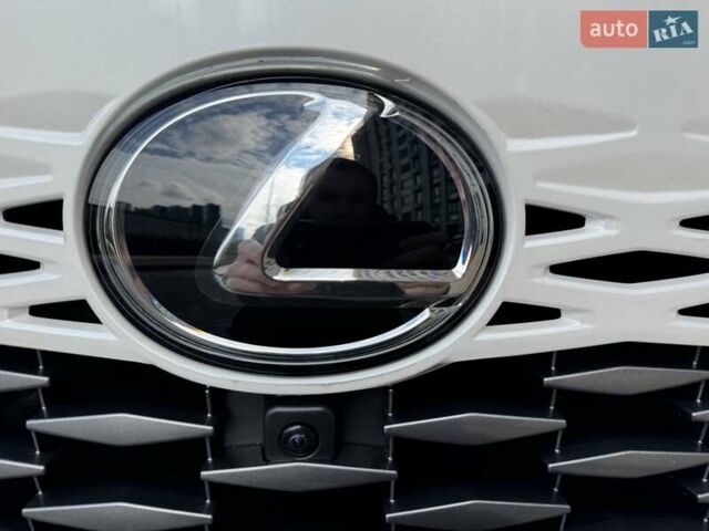Белый Лексус РХ, объемом двигателя 2.5 л и пробегом 39 тыс. км за 79000 $, фото 84 на Automoto.ua