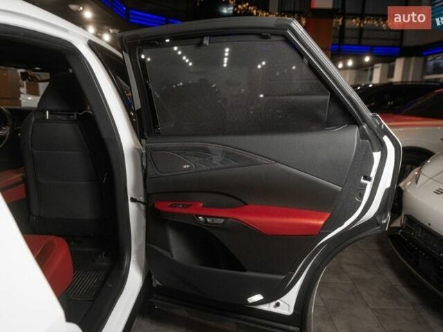 Білий Лексус РХ, об'ємом двигуна 2.4 л та пробігом 29 тис. км за 85900 $, фото 59 на Automoto.ua