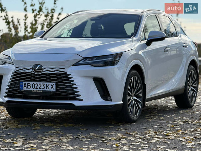 Білий Лексус РХ, об'ємом двигуна 2.4 л та пробігом 52 тис. км за 57000 $, фото 2 на Automoto.ua