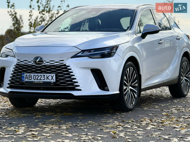 Білий Лексус РХ, об'ємом двигуна 2.4 л та пробігом 52 тис. км за 57000 $, фото 1 на Automoto.ua
