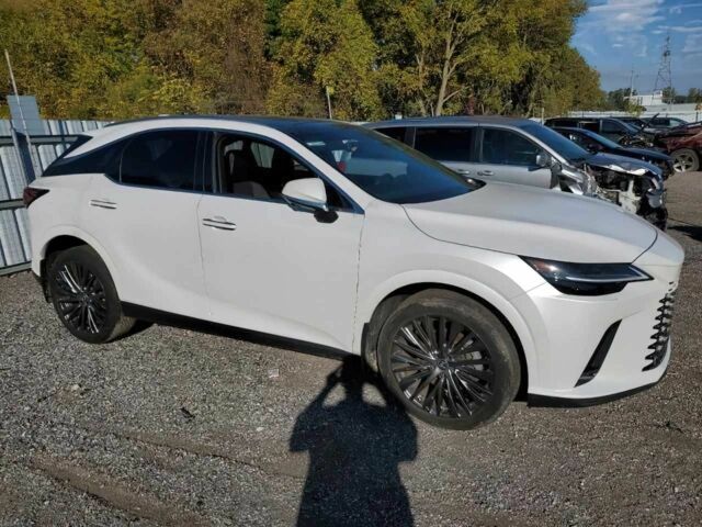 Белый Лексус РХ, объемом двигателя 2.4 л и пробегом 30 тыс. км за 33000 $, фото 2 на Automoto.ua