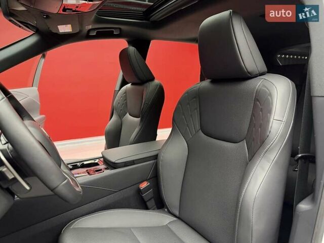 Білий Лексус РХ, об'ємом двигуна 2.4 л та пробігом 3 тис. км за 56900 $, фото 27 на Automoto.ua