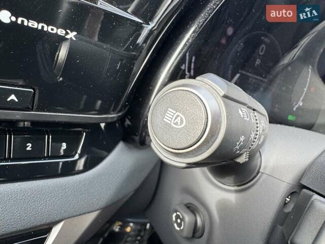 Белый Лексус РХ, объемом двигателя 2.5 л и пробегом 39 тыс. км за 79000 $, фото 87 на Automoto.ua