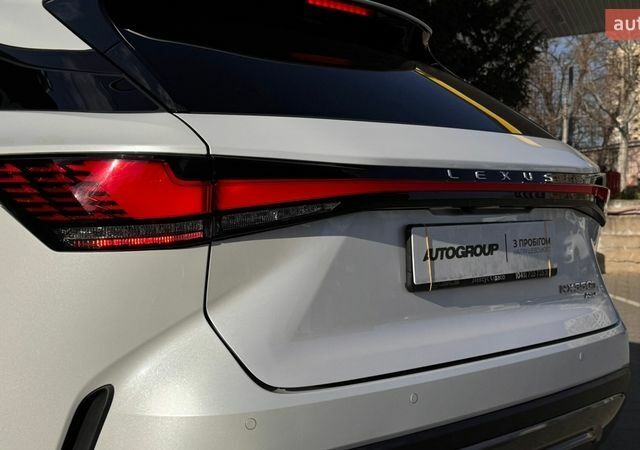Белый Лексус РХ, объемом двигателя 2.49 л и пробегом 40 тыс. км за 69900 $, фото 5 на Automoto.ua