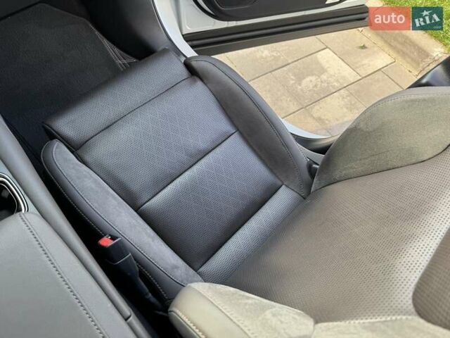 Белый Лексус РХ, объемом двигателя 2.5 л и пробегом 39 тыс. км за 79000 $, фото 35 на Automoto.ua