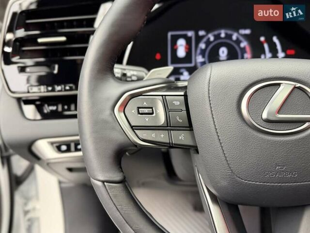Білий Лексус РХ, об'ємом двигуна 2.4 л та пробігом 3 тис. км за 56900 $, фото 31 на Automoto.ua