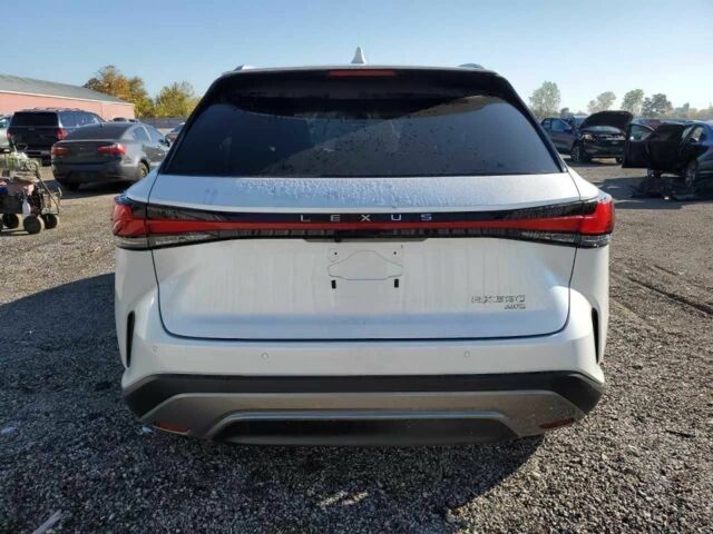 Белый Лексус РХ, объемом двигателя 2.4 л и пробегом 30 тыс. км за 33000 $, фото 4 на Automoto.ua