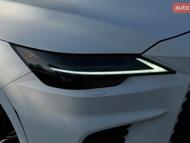 Білий Лексус РХ, об'ємом двигуна 2.39 л та пробігом 11 тис. км за 50500 $, фото 33 на Automoto.ua