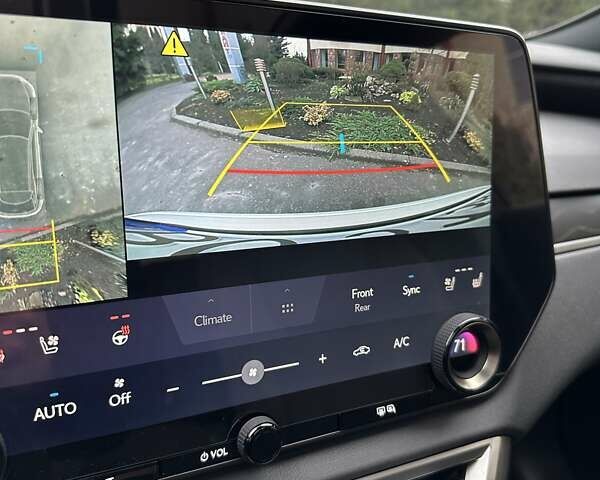 Білий Лексус РХ, об'ємом двигуна 2.5 л та пробігом 29 тис. км за 74500 $, фото 50 на Automoto.ua