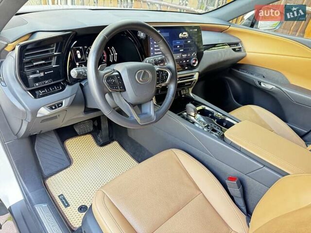 Белый Лексус РХ, объемом двигателя 2.39 л и пробегом 67 тыс. км за 67500 $, фото 15 на Automoto.ua