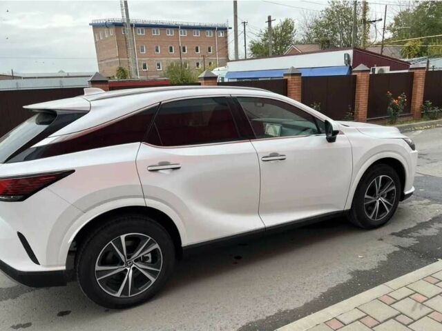 Білий Лексус РХ, об'ємом двигуна 2.5 л та пробігом 6 тис. км за 50000 $, фото 1 на Automoto.ua