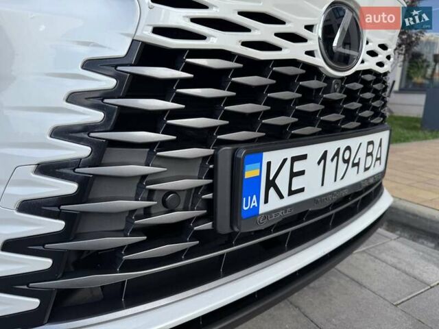 Белый Лексус РХ, объемом двигателя 2.5 л и пробегом 39 тыс. км за 79000 $, фото 8 на Automoto.ua