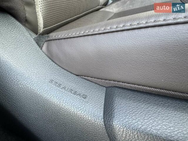 Белый Лексус РХ, объемом двигателя 2.5 л и пробегом 39 тыс. км за 79000 $, фото 71 на Automoto.ua