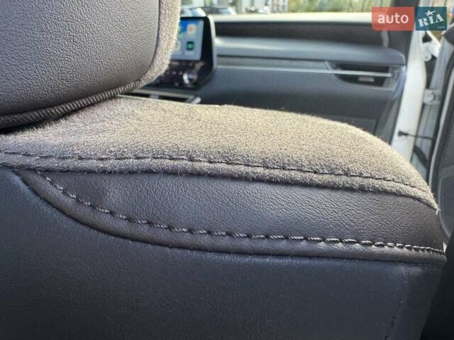 Белый Лексус РХ, объемом двигателя 2.5 л и пробегом 39 тыс. км за 79000 $, фото 34 на Automoto.ua