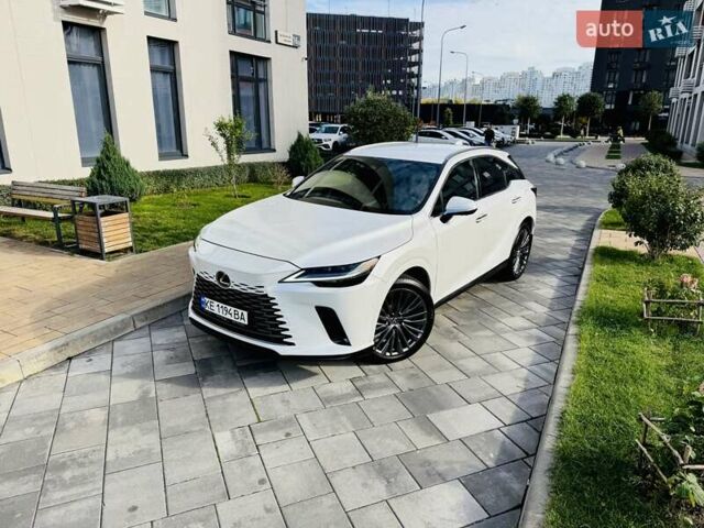 Белый Лексус РХ, объемом двигателя 2.5 л и пробегом 39 тыс. км за 79000 $, фото 1 на Automoto.ua