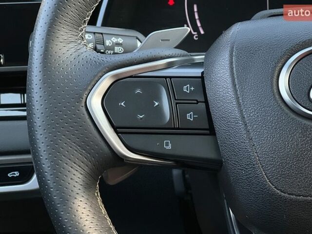 Білий Лексус РХ, об'ємом двигуна 2.39 л та пробігом 11 тис. км за 50500 $, фото 13 на Automoto.ua