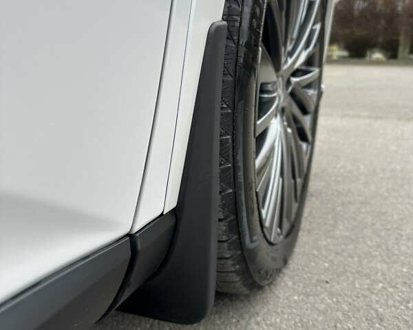 Білий Лексус РХ, об'ємом двигуна 2.5 л та пробігом 29 тис. км за 74500 $, фото 42 на Automoto.ua