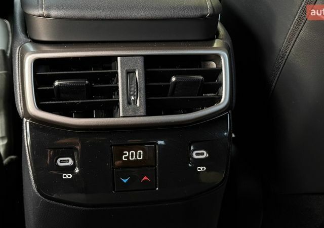 Белый Лексус РХ, объемом двигателя 2.49 л и пробегом 40 тыс. км за 69900 $, фото 30 на Automoto.ua