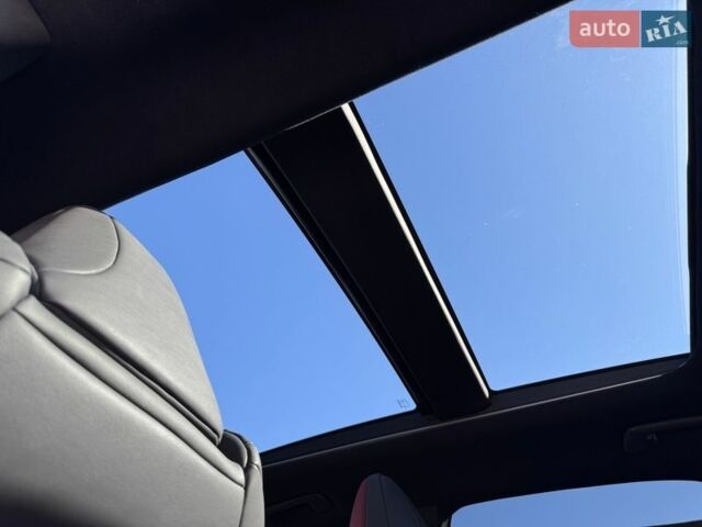 Білий Лексус РХ, об'ємом двигуна 2.4 л та пробігом 41 тис. км за 64999 $, фото 33 на Automoto.ua