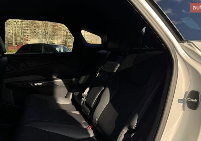 Белый Лексус РХ, объемом двигателя 2.49 л и пробегом 40 тыс. км за 69900 $, фото 34 на Automoto.ua