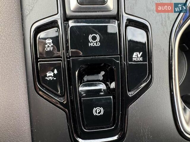 Белый Лексус РХ, объемом двигателя 2.5 л и пробегом 39 тыс. км за 79000 $, фото 90 на Automoto.ua