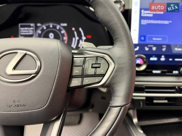 Білий Лексус РХ, об'ємом двигуна 2.4 л та пробігом 3 тис. км за 56900 $, фото 32 на Automoto.ua