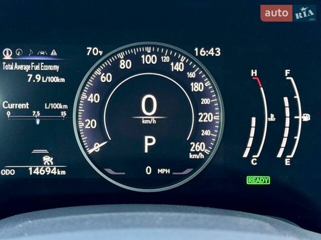 Белый Лексус РХ, объемом двигателя 2.5 л и пробегом 14 тыс. км за 74990 $, фото 19 на Automoto.ua