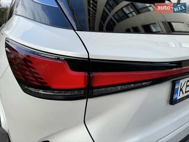 Белый Лексус РХ, объемом двигателя 2.5 л и пробегом 39 тыс. км за 79000 $, фото 19 на Automoto.ua