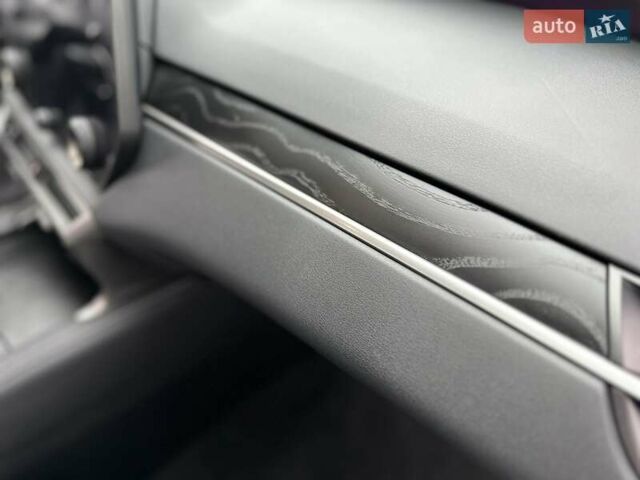 Білий Лексус РХ, об'ємом двигуна 2.5 л та пробігом 29 тис. км за 74500 $, фото 58 на Automoto.ua