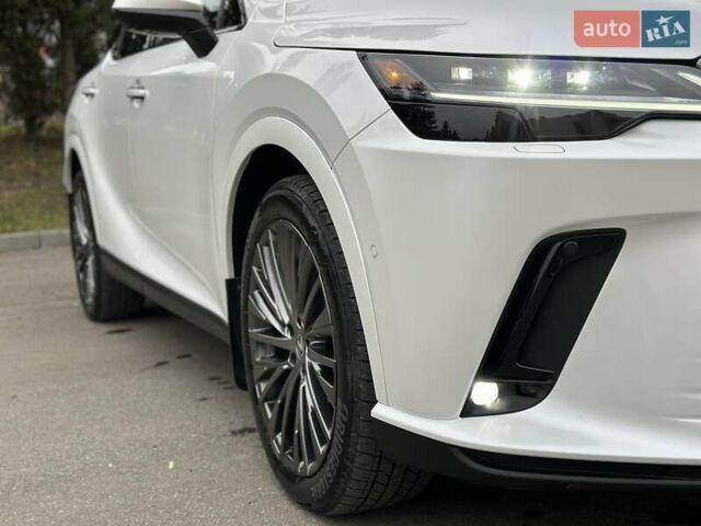 Білий Лексус РХ, об'ємом двигуна 2.5 л та пробігом 29 тис. км за 74500 $, фото 28 на Automoto.ua