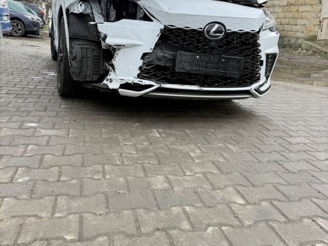 Белый Лексус РХ, объемом двигателя 2.4 л и пробегом 8 тыс. км за 45000 $, фото 11 на Automoto.ua