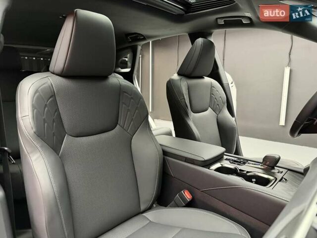 Білий Лексус РХ, об'ємом двигуна 2.4 л та пробігом 3 тис. км за 56900 $, фото 58 на Automoto.ua
