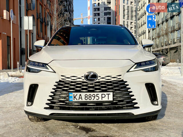 Белый Лексус РХ, объемом двигателя 2.5 л и пробегом 41 тыс. км за 65990 $, фото 6 на Automoto.ua