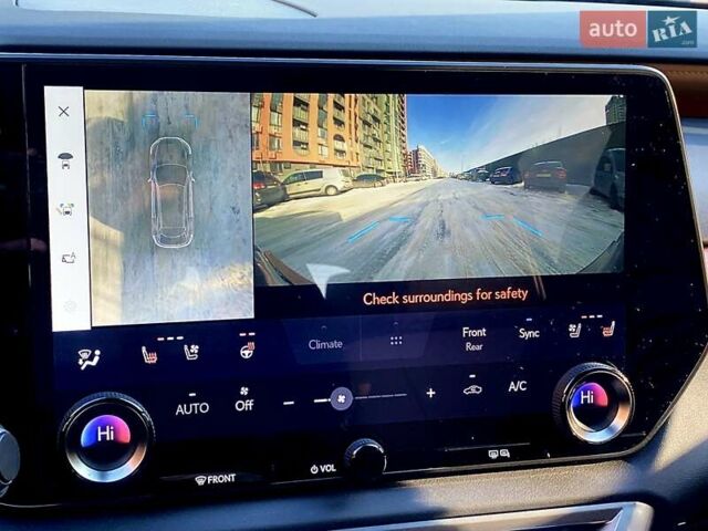 Белый Лексус РХ, объемом двигателя 2.5 л и пробегом 41 тыс. км за 65990 $, фото 18 на Automoto.ua