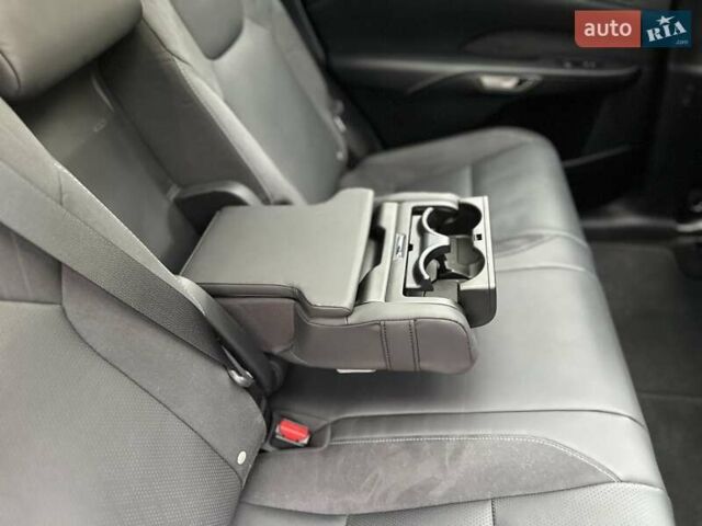 Білий Лексус РХ, об'ємом двигуна 2.5 л та пробігом 29 тис. км за 74500 $, фото 54 на Automoto.ua