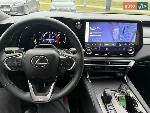 Белый Лексус РХ, объемом двигателя 2.4 л и пробегом 2 тыс. км за 65000 $, фото 17 на Automoto.ua