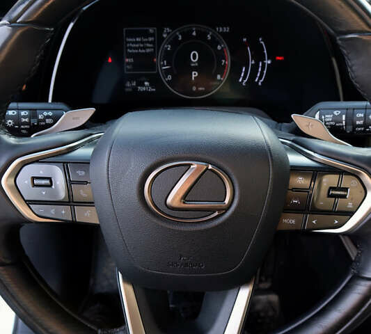 Білий Лексус РХ, об'ємом двигуна 2.4 л та пробігом 71 тис. км за 56500 $, фото 24 на Automoto.ua