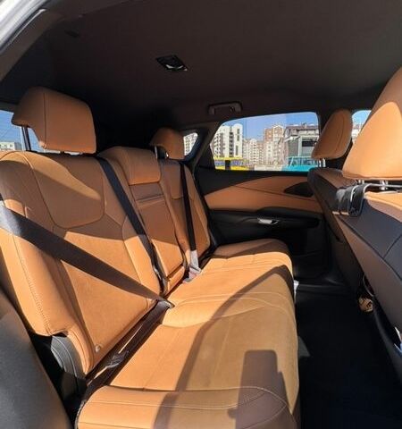 Белый Лексус РХ, объемом двигателя 2.39 л и пробегом 50 тыс. км за 70000 $, фото 13 на Automoto.ua