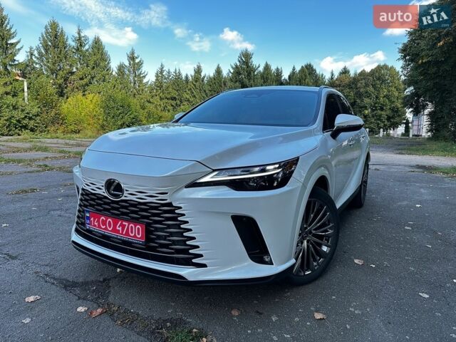 Белый Лексус РХ, объемом двигателя 2.49 л и пробегом 31 тыс. км за 58000 $, фото 1 на Automoto.ua