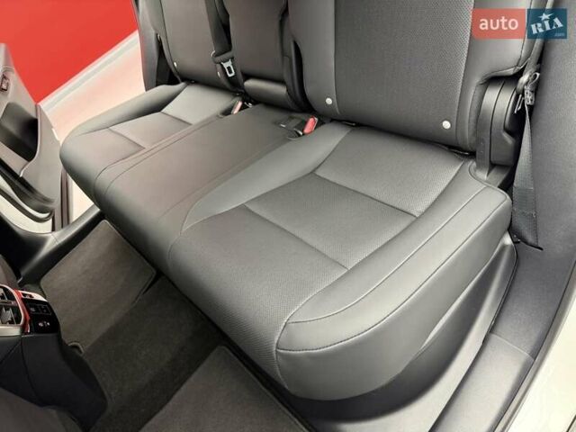 Білий Лексус РХ, об'ємом двигуна 2.4 л та пробігом 3 тис. км за 56900 $, фото 43 на Automoto.ua