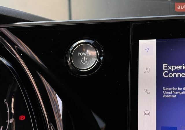 Белый Лексус РХ, объемом двигателя 2.49 л и пробегом 40 тыс. км за 69900 $, фото 25 на Automoto.ua