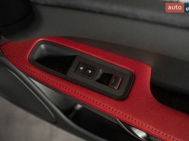 Білий Лексус РХ, об'ємом двигуна 2.4 л та пробігом 29 тис. км за 85900 $, фото 4 на Automoto.ua