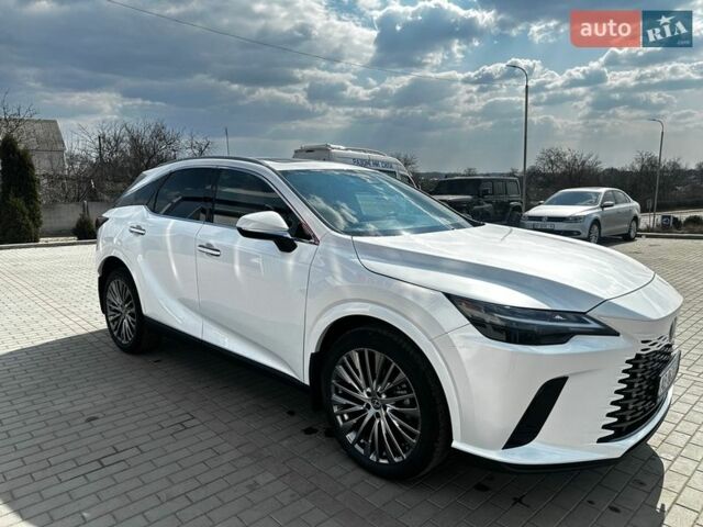 Белый Лексус РХ, объемом двигателя 2.5 л и пробегом 30 тыс. км за 62500 $, фото 4 на Automoto.ua